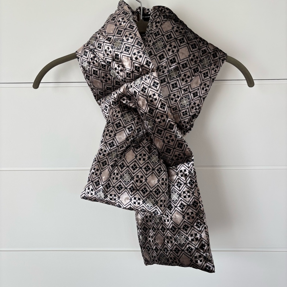 Anthropologie Janvier Velvet Soft Geometric Puffer Scarf Women's - Picture 2 of 14